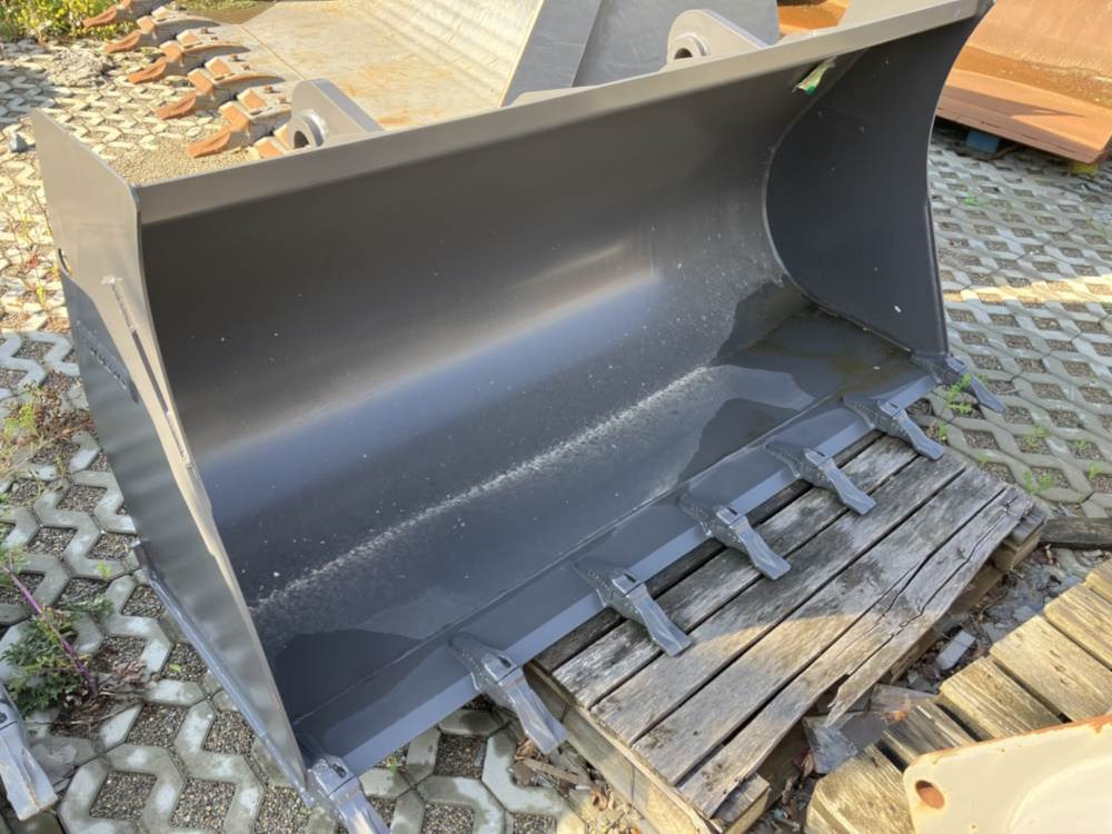 Volvo Schaufel mit Zähnen TPV - Bucket: picture 1 Volvo Schaufel mit Zähnen TPV - Bucket: picture 1