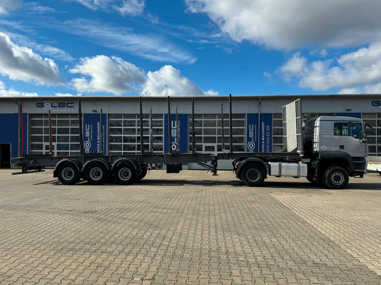 BLUMHARDT SAL.40.24 Holztransporter 3 Achse - Timber semi-trailer: picture 2 BLUMHARDT SAL.40.24 Holztransporter 3 Achse - Timber semi-trailer: picture 2