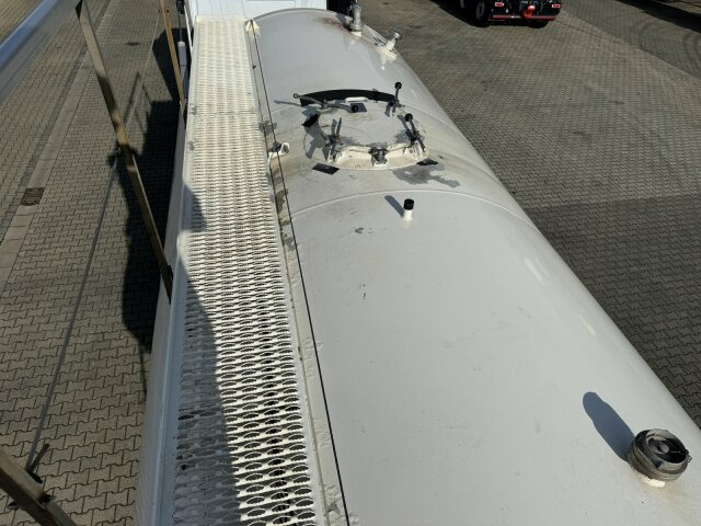 Feldbinder O.ME.P.S Silo Auflieger 27 m³ - Asche, Gülle - Silo semi-trailer: picture 5 Feldbinder O.ME.P.S Silo Auflieger 27 m³ - Asche, Gülle - Silo semi-trailer: picture 5