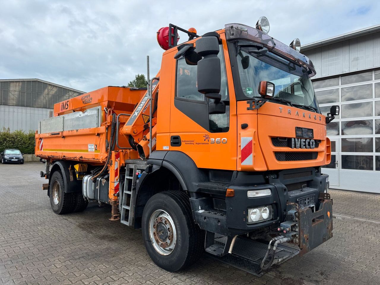Iveco TRAKKER Kipper Kran TEREX 85.2 Winterdienst - Tipper, Crane truck: picture 1 Iveco TRAKKER Kipper Kran TEREX 85.2 Winterdienst - Tipper, Crane truck: picture 1