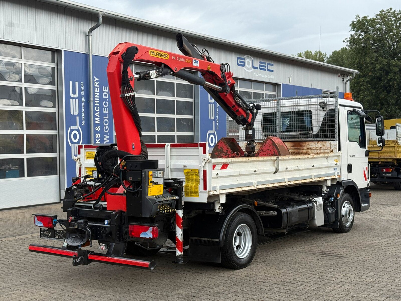 MAN TGL 8.220 4x2 Kipper Kran Palfinger 7.001-K A - Tipper van: picture 3 MAN TGL 8.220 4x2 Kipper Kran Palfinger 7.001-K A - Tipper van: picture 3