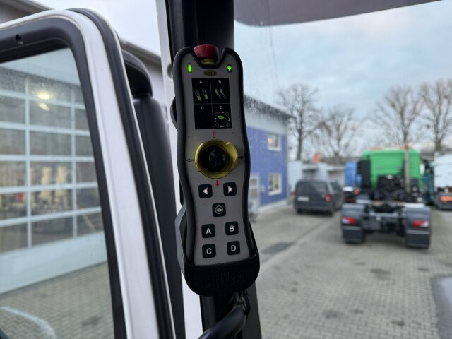 MAN TGS 26.460 6x2 Euro 6 Absetzkipper Meiller - Skip loader truck: picture 3 MAN TGS 26.460 6x2 Euro 6 Absetzkipper Meiller - Skip loader truck: picture 3