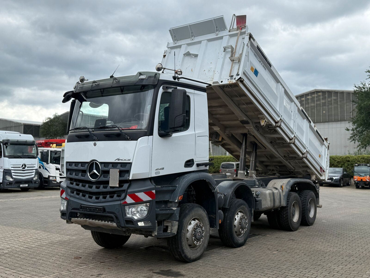 Mercedes-Benz 4145 8x8 Meiler Dreiseitenkipper Bordmatik - Tipper: picture 2 Mercedes-Benz 4145 8x8 Meiler Dreiseitenkipper Bordmatik - Tipper: picture 2