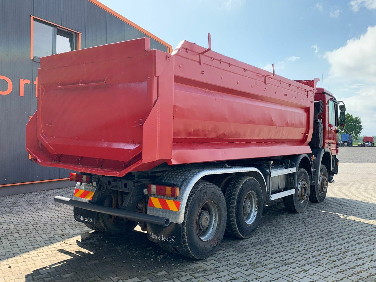 Mercedes-Benz ACTROS 4141 EURO4 8x8 Muldenkipper - Tipper: picture 5 Mercedes-Benz ACTROS 4141 EURO4 8x8 Muldenkipper - Tipper: picture 5