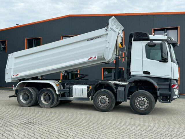 Mercedes-Benz AROCS 4145 8x8 Meiller Muldenkipper - Tipper: picture 2 Mercedes-Benz AROCS 4145 8x8 Meiller Muldenkipper - Tipper: picture 2