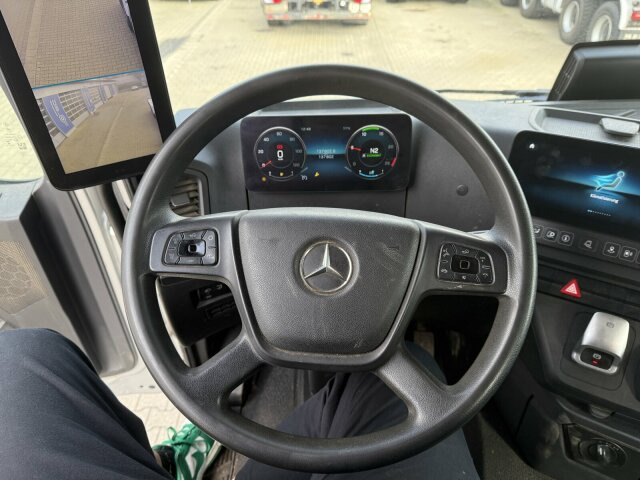 Mercedes-Benz Arocs 3246 8x4 Abrollkipper Kran Palfinger 19001 - Hook lift truck, Crane truck: picture 4 Mercedes-Benz Arocs 3246 8x4 Abrollkipper Kran Palfinger 19001 - Hook lift truck, Crane truck: picture 4