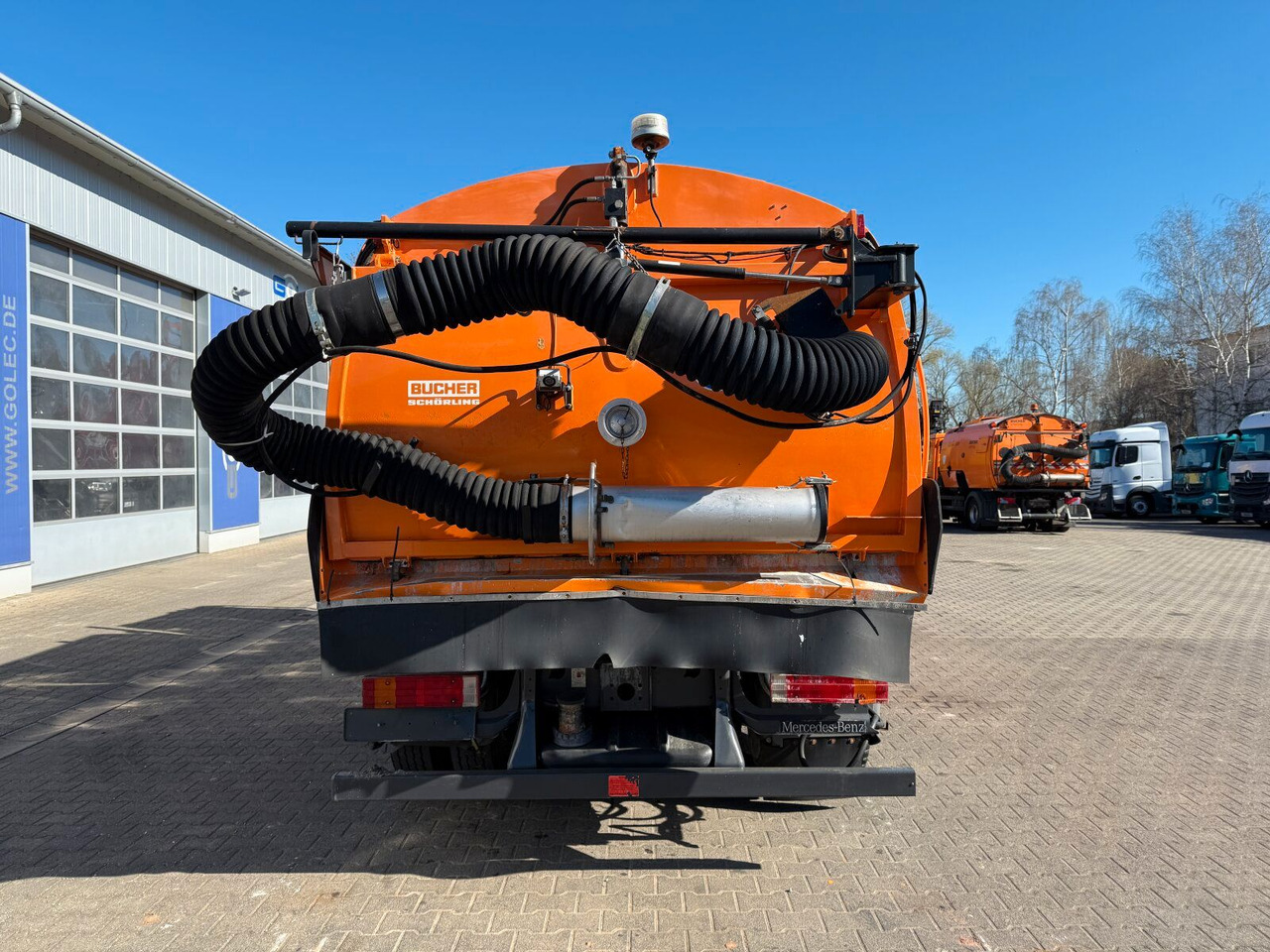 Mercedes-Benz Atego 1518 4x2 Kehrmaschine Bucher 500 - Road sweeper: picture 4 Mercedes-Benz Atego 1518 4x2 Kehrmaschine Bucher 500 - Road sweeper: picture 4