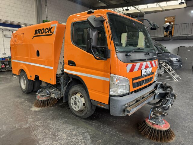Mitsubishi Canter FUSO Kehrmaschine BROCK SL140 4 m³ - Road sweeper: picture 1 Mitsubishi Canter FUSO Kehrmaschine BROCK SL140 4 m³ - Road sweeper: picture 1
