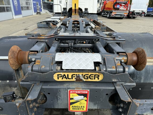 Scania P280 4x2 Abrollkipper Palfinger Knickhaken T15A - Hook lift truck: picture 5 Scania P280 4x2 Abrollkipper Palfinger Knickhaken T15A - Hook lift truck: picture 5