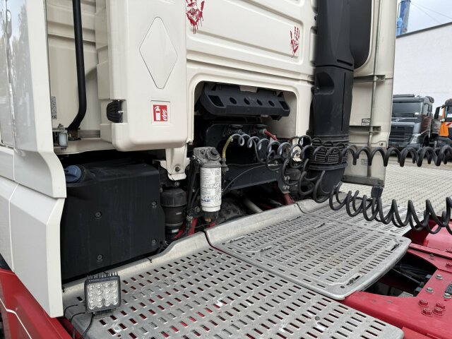 DAF XF480 FT 4x2 SZM Euro 6 ADR - Tractor unit: picture 4 DAF XF480 FT 4x2 SZM Euro 6 ADR - Tractor unit: picture 4