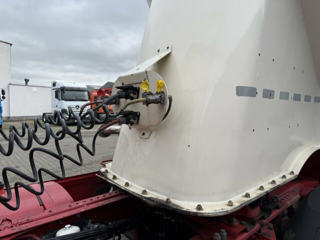 DAF XF480 FT 4x2 SZM Euro 6 ADR - Tractor unit: picture 5 DAF XF480 FT 4x2 SZM Euro 6 ADR - Tractor unit: picture 5