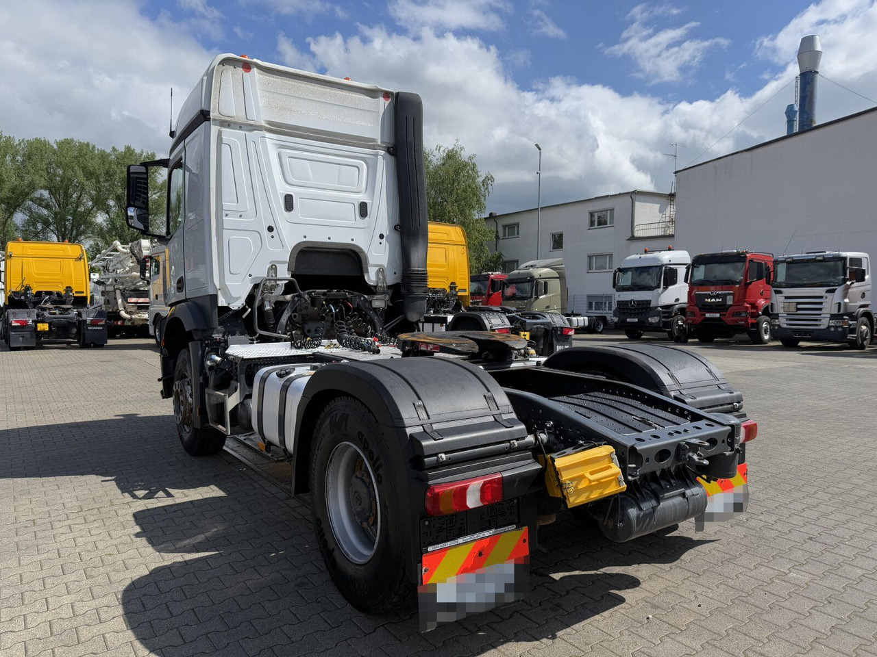 Mercedes-Benz Arocs 1843 4x2 SZM Euro 6 Kipphydraulik - Tractor unit: picture 5 Mercedes-Benz Arocs 1843 4x2 SZM Euro 6 Kipphydraulik - Tractor unit: picture 5