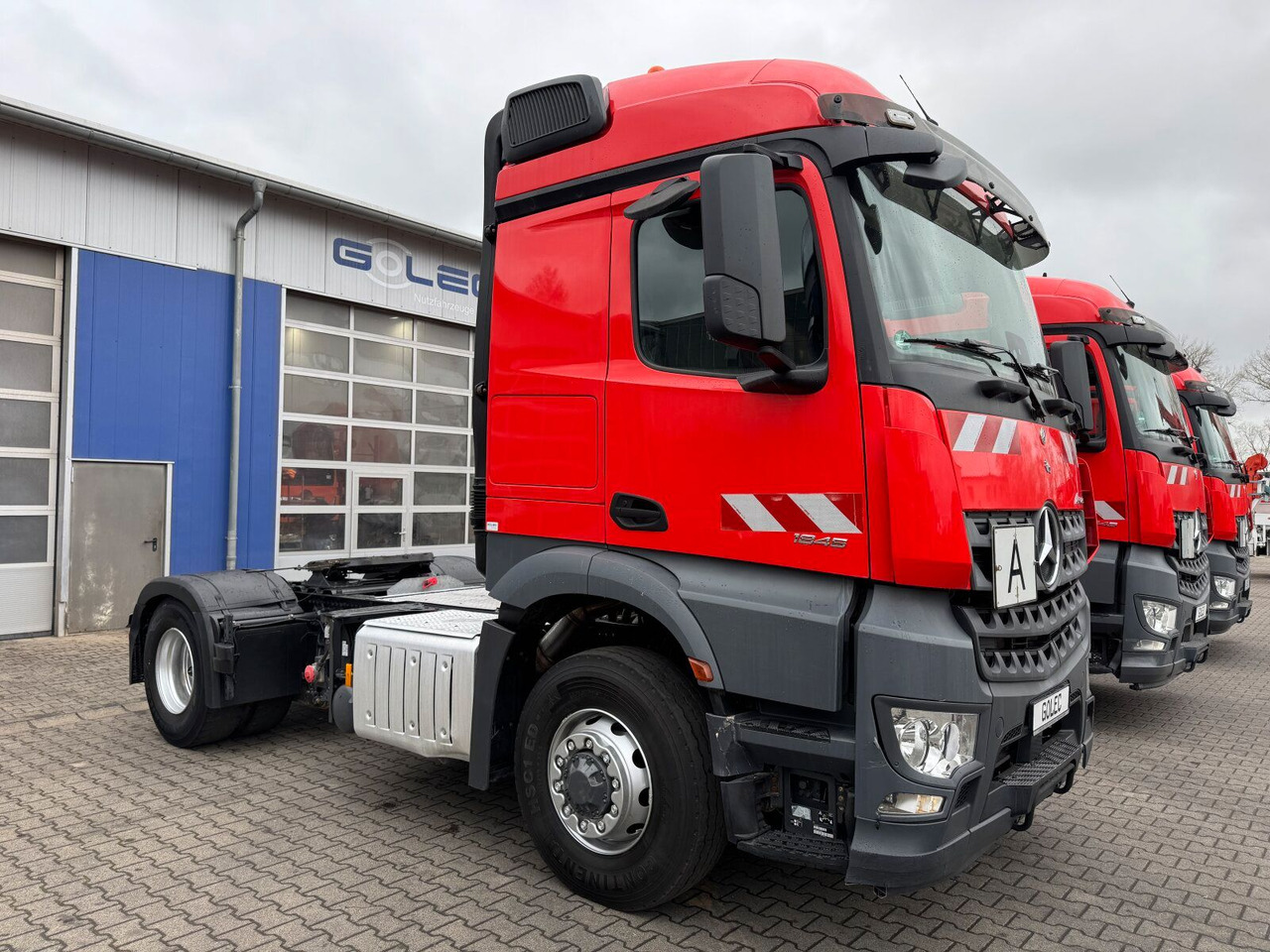 Mercedes-Benz Arocs 1845 LS 4x4 HAD *Kipphyd. Euro6 Blatt/Luft - Tractor unit: picture 1 Mercedes-Benz Arocs 1845 LS 4x4 HAD *Kipphyd. Euro6 Blatt/Luft - Tractor unit: picture 1