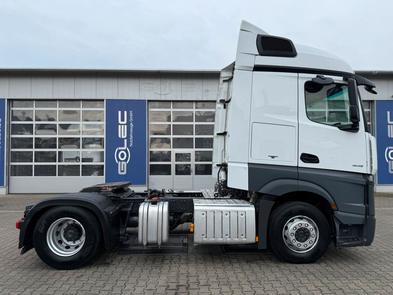 Mercedes-Benz MB Actros 1845 LS Sattelzugmaschine 4x2 - Tractor unit: picture 4 Mercedes-Benz MB Actros 1845 LS Sattelzugmaschine 4x2 - Tractor unit: picture 4