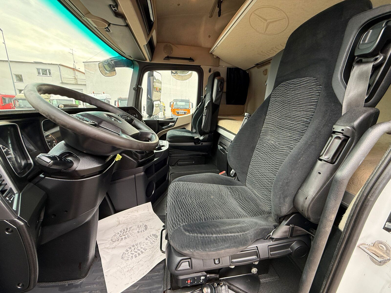 Tractor unit Mercedes-Benz MB Actros 1845 LS Sattelzugmaschine 4x2: picture 13