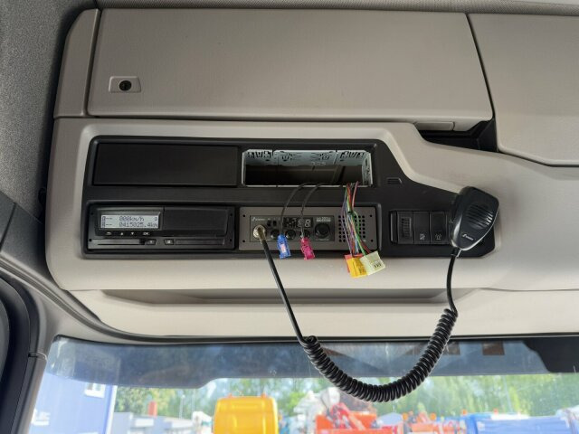 Scania G450 4x2 Euro 6 SZM Kipphydraulik Blatt/ Luft - Tractor unit: picture 4 Scania G450 4x2 Euro 6 SZM Kipphydraulik Blatt/ Luft - Tractor unit: picture 4