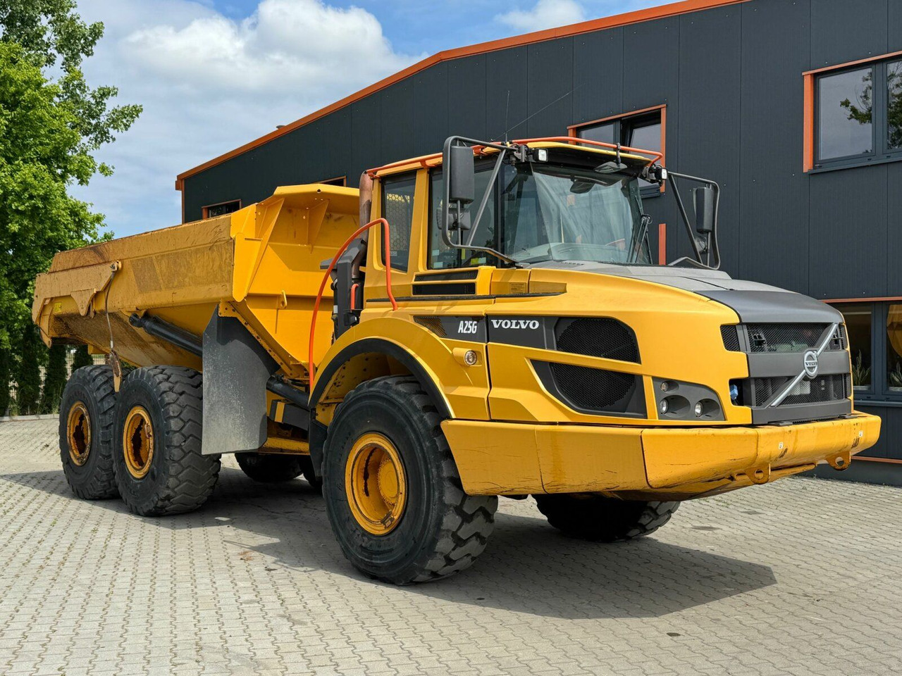 Volvo A25G Dumper 22,5 Ton 11.361 Stunden Volvo A25G Dumper 22,5 Ton 11.361 Stunden - Tipper: picture 1 Volvo A25G Dumper 22,5 Ton 11.361 Stunden Volvo A25G Dumper 22,5 Ton 11.361 Stunden - Tipper: picture 1