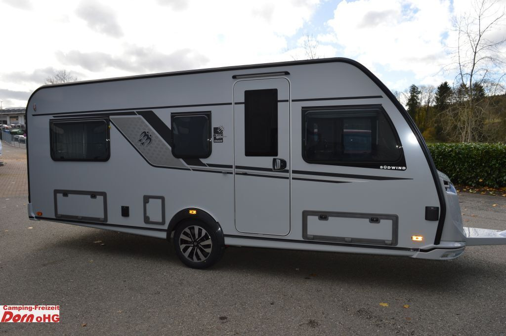 Knaus Südwind 540 UE Black Selection Elektrische Fußbo - Caravan: picture 1 Knaus Südwind 540 UE Black Selection Elektrische Fußbo - Caravan: picture 1