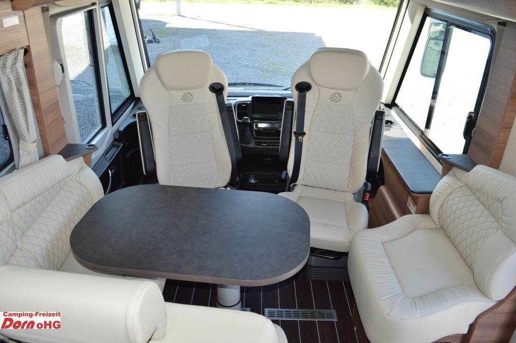 Integrated motorhome Knaus Sun I 700 LEG Automatik/180 PS: picture 21