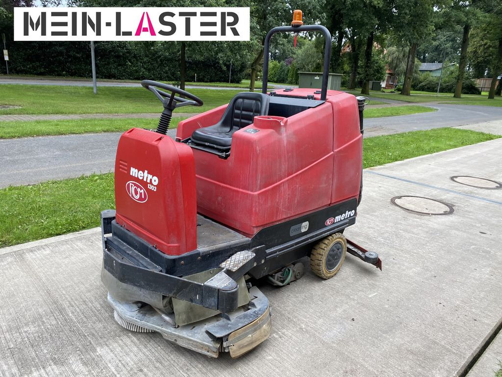 RCM Metro 1303 N Scheuersaugmaschine /3x Teller - Road sweeper: picture 3 RCM Metro 1303 N Scheuersaugmaschine /3x Teller - Road sweeper: picture 3