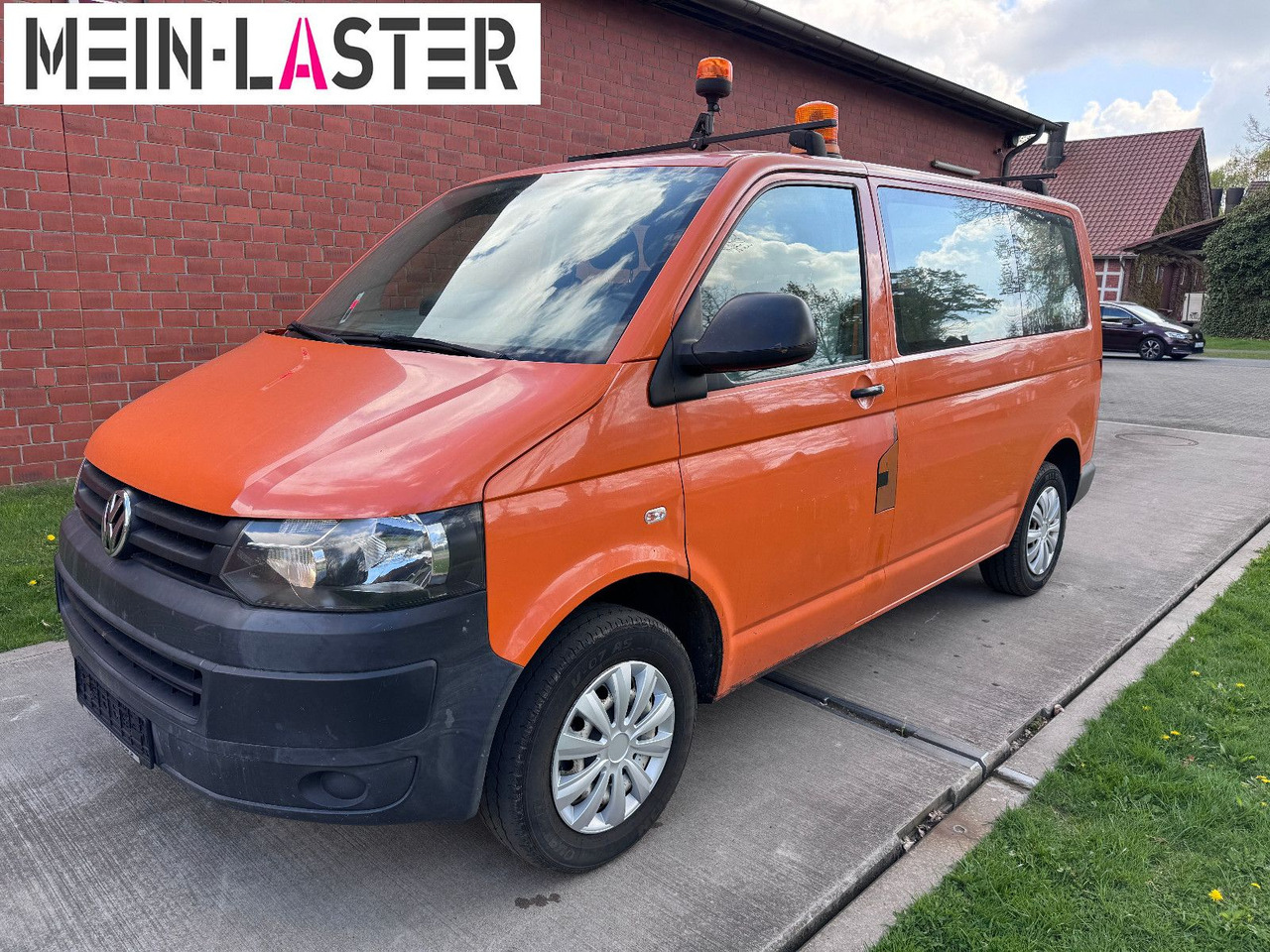 Volkswagen T5 2.0 tdi Bus 9 Sitzer - Passenger van: picture 2 Volkswagen T5 2.0 tdi Bus 9 Sitzer - Passenger van: picture 2
