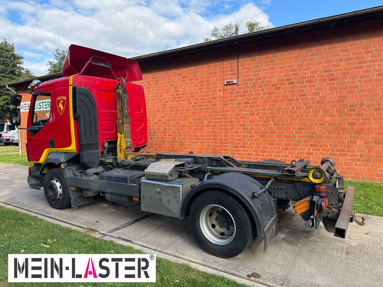 Volvo FL 250 Palfinger T10Duo City + StandardContainer - Hook lift truck: picture 5 Volvo FL 250 Palfinger T10Duo City + StandardContainer - Hook lift truck: picture 5