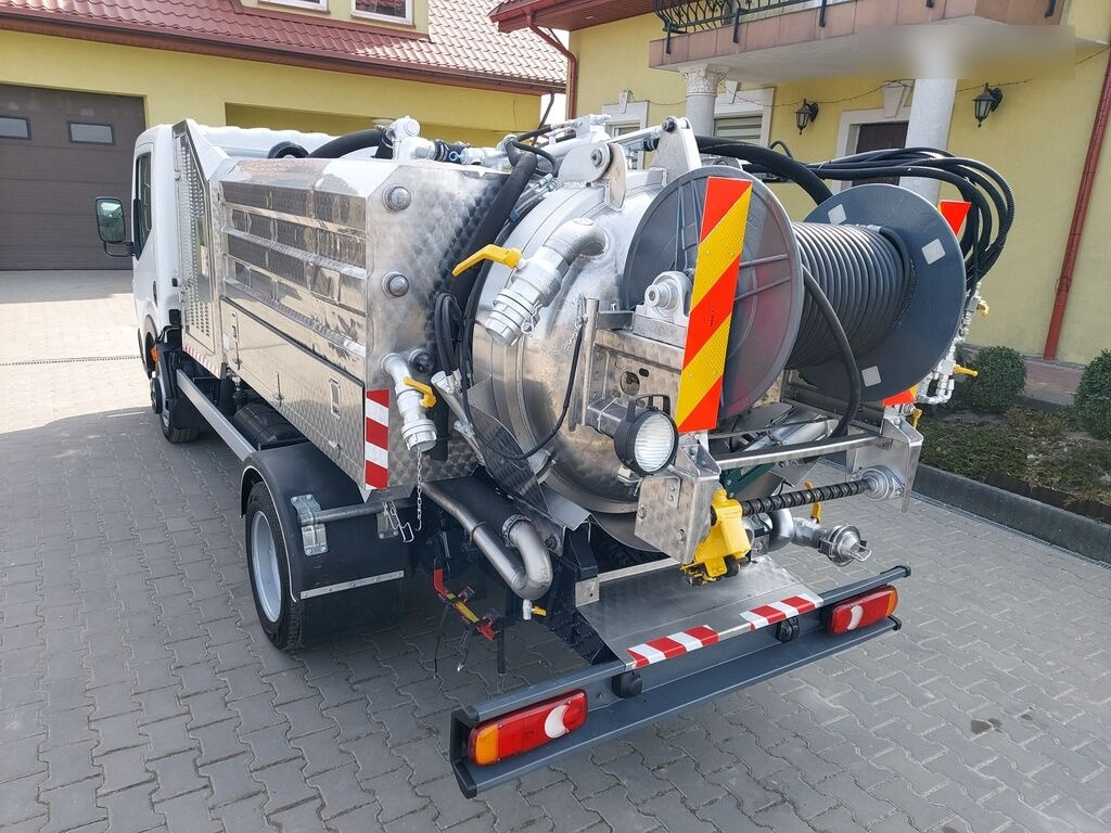 Renault Maxity Cappellotto INOX Low garage hydro combi - Vacuum truck: picture 5 Renault Maxity Cappellotto INOX Low garage hydro combi - Vacuum truck: picture 5