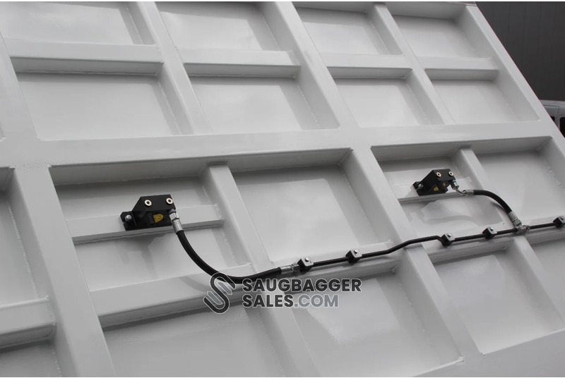 Vacuum truck MAN TGS 26.510 6X2-4 BL CH MTS DINO 8 SAUGBAGGER: picture 12 Vacuum truck MAN TGS 26.510 6X2-4 BL CH MTS DINO 8 SAUGBAGGER: picture 12