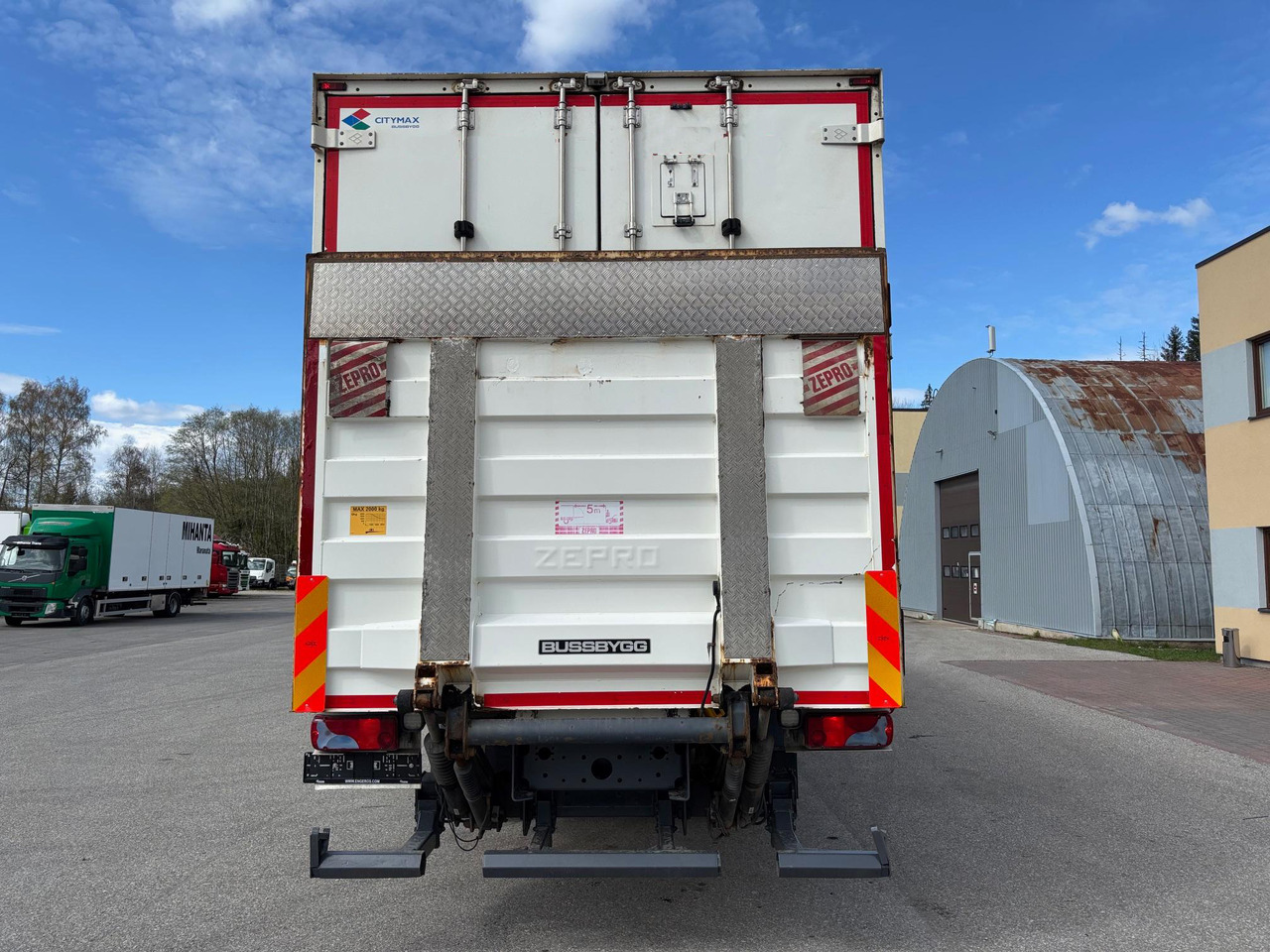 MAN TGS 26.360 - Box truck: picture 3 MAN TGS 26.360 - Box truck: picture 3