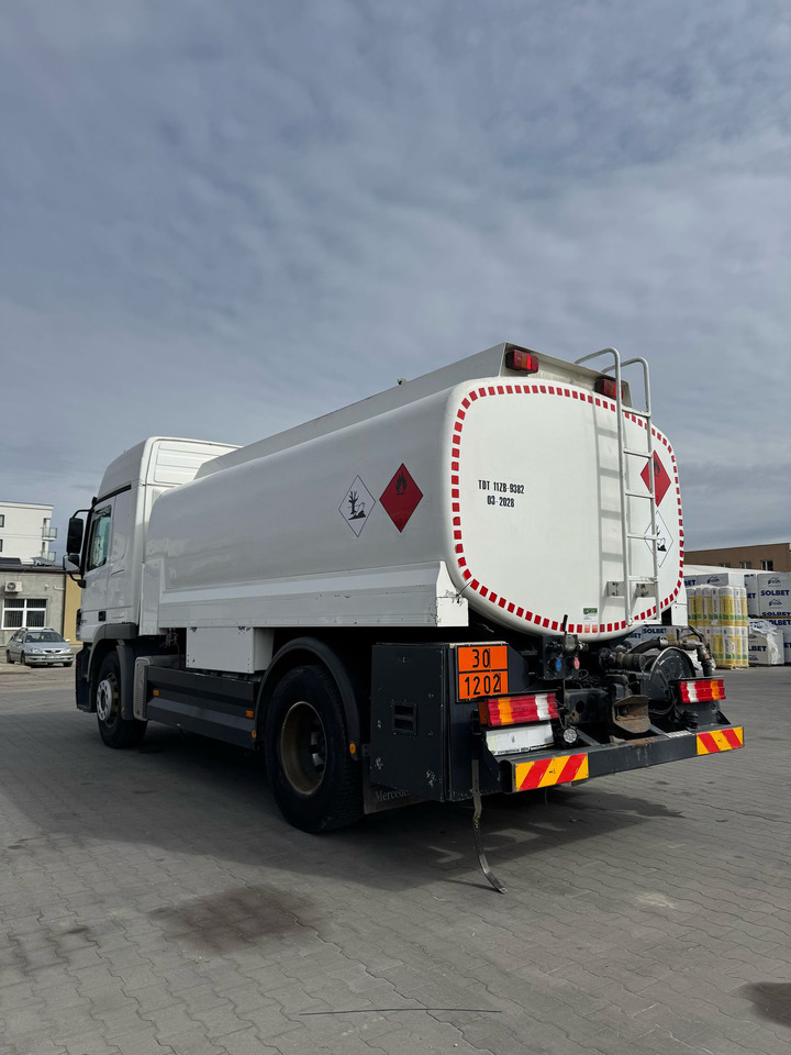 MERCEDES-BENZ Actros 1844 - Tank truck: picture 2 MERCEDES-BENZ Actros 1844 - Tank truck: picture 2