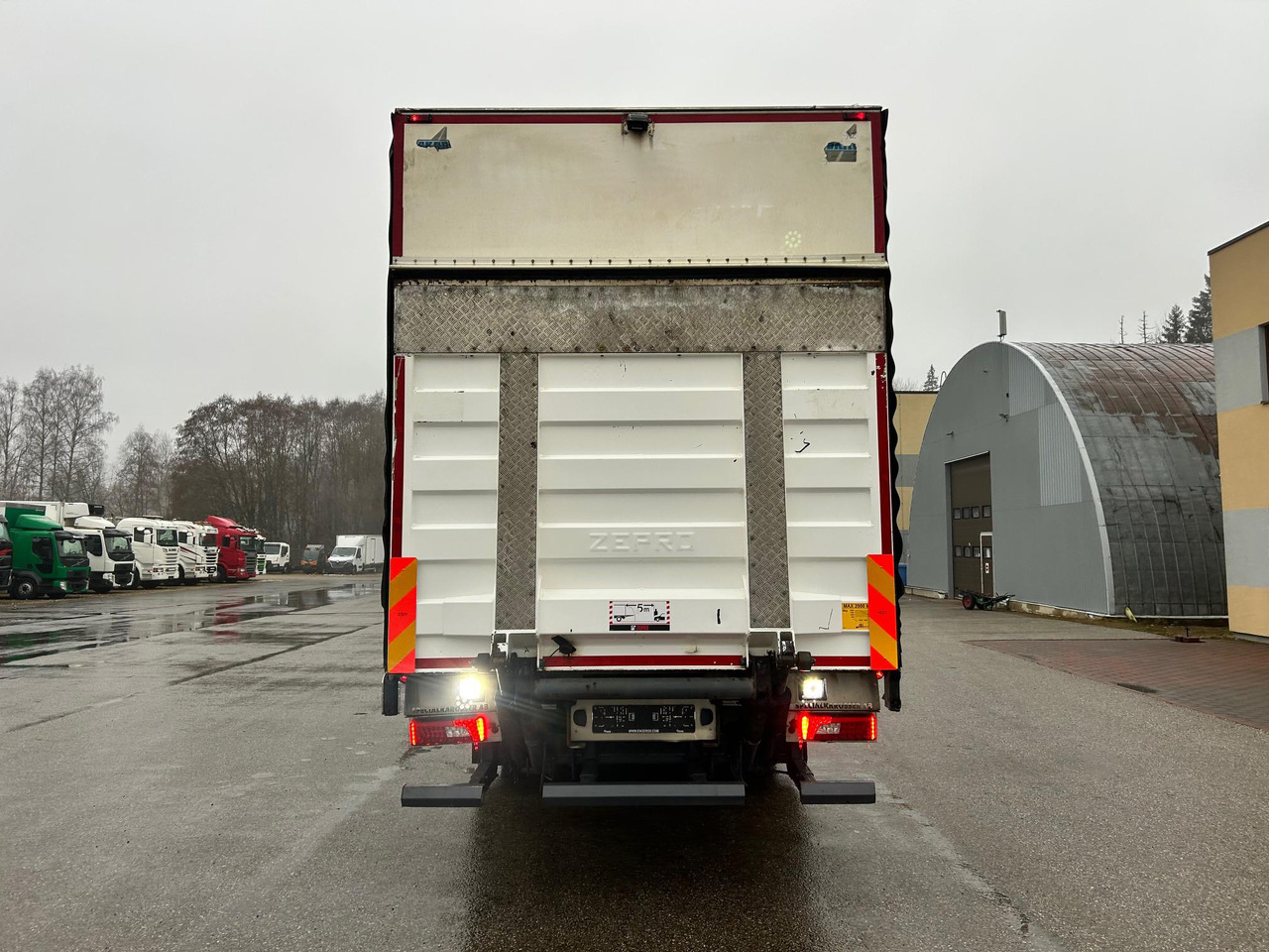 SCANIA P370 - Refrigerator truck: picture 5 SCANIA P370 - Refrigerator truck: picture 5
