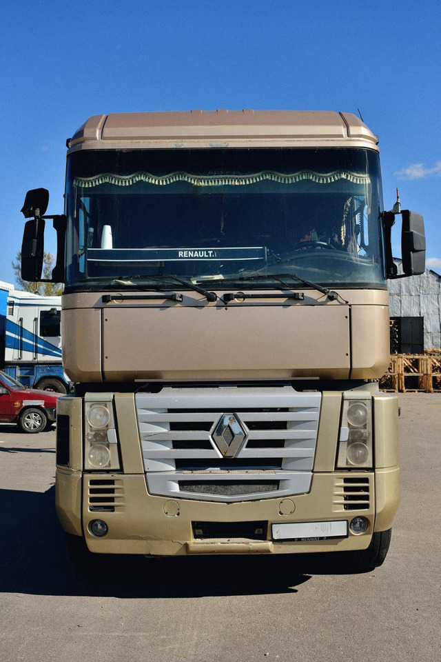 RENAULT Magnum 440 - Tractor unit: picture 2 RENAULT Magnum 440 - Tractor unit: picture 2