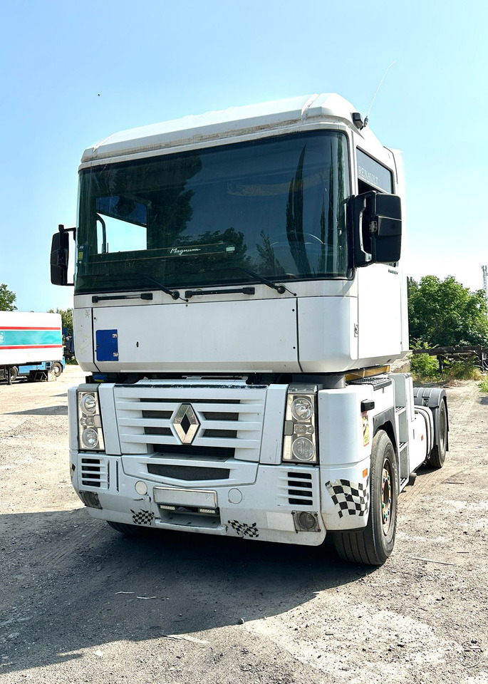 RENAULT Magnum 440 - Tractor unit: picture 3 RENAULT Magnum 440 - Tractor unit: picture 3