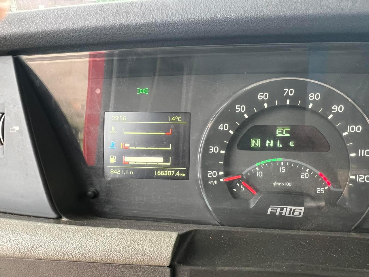 Wood chipper VOLVO FH16.550: picture 11 Wood chipper VOLVO FH16.550: picture 11