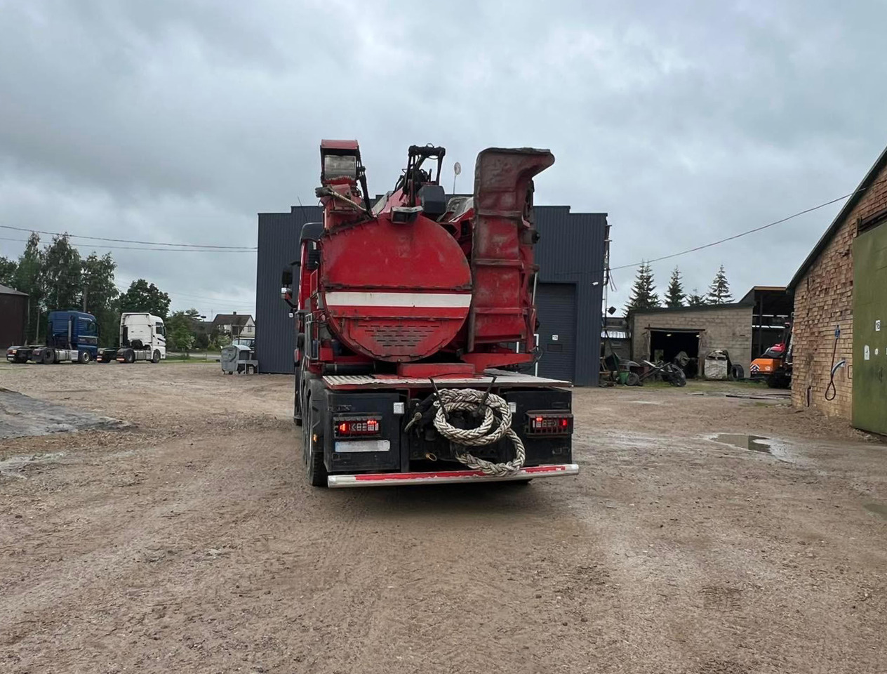 Wood chipper VOLVO FH16.550: picture 7 Wood chipper VOLVO FH16.550: picture 7