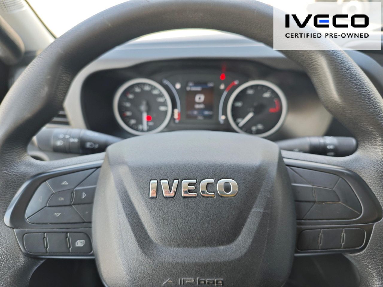 Cab chassis truck IVECO Koffer-LBW: picture 10