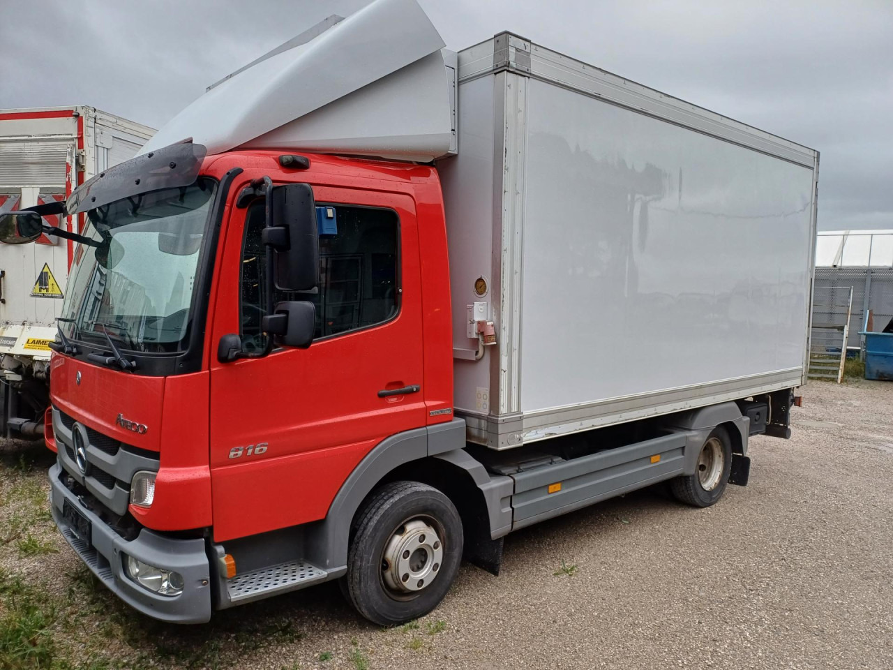 MERCEDES-BENZ 816 Euro5 AHK Luftfeder - Refrigerated van: picture 4 MERCEDES-BENZ 816 Euro5 AHK Luftfeder - Refrigerated van: picture 4