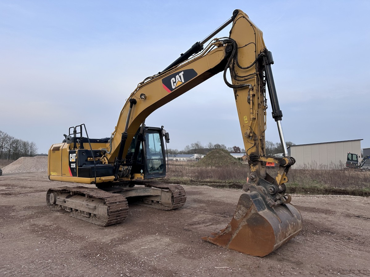 CATERPILLAR 323 EL Deutsche Maschine! Top !!! - Crawler excavator: picture 2 CATERPILLAR 323 EL Deutsche Maschine! Top !!! - Crawler excavator: picture 2