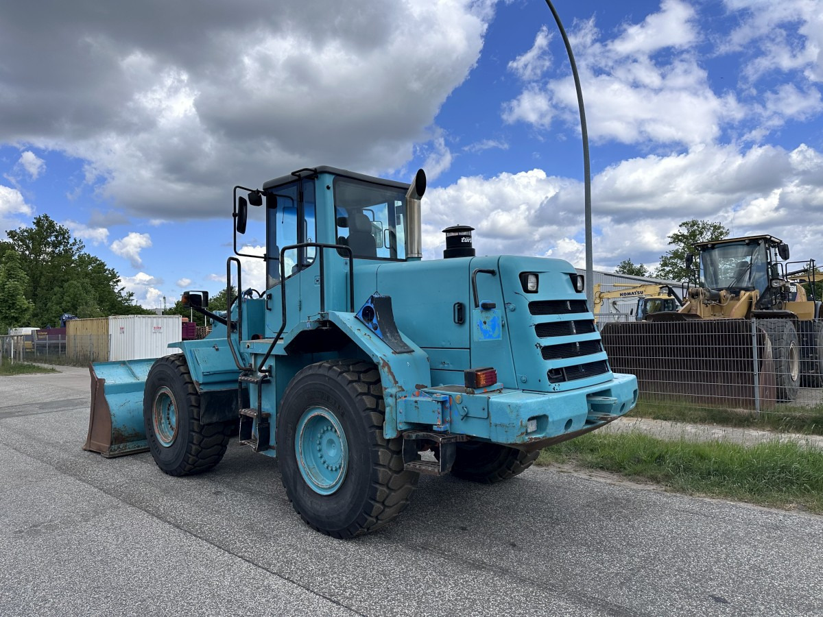 FIAT-HITACHI W 170 Cummins 6 Cyl. Turbo Deutsche Maschine ! - Wheel loader: picture 3 FIAT-HITACHI W 170 Cummins 6 Cyl. Turbo Deutsche Maschine ! - Wheel loader: picture 3