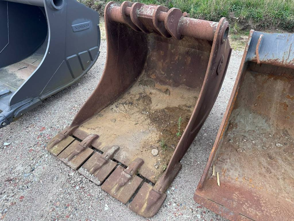 Volvo S 1 Tieflöffel - bucket 1.200 mm ca. 1.2 m³ - Excavator bucket: picture 3 Volvo S 1 Tieflöffel - bucket 1.200 mm ca. 1.2 m³ - Excavator bucket: picture 3