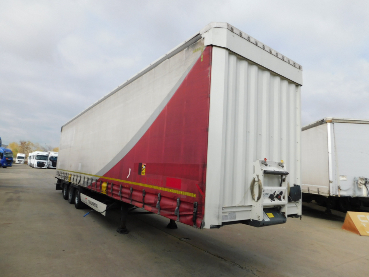 Krone Sd - Curtainsider semi-trailer: picture 2 Krone Sd - Curtainsider semi-trailer: picture 2