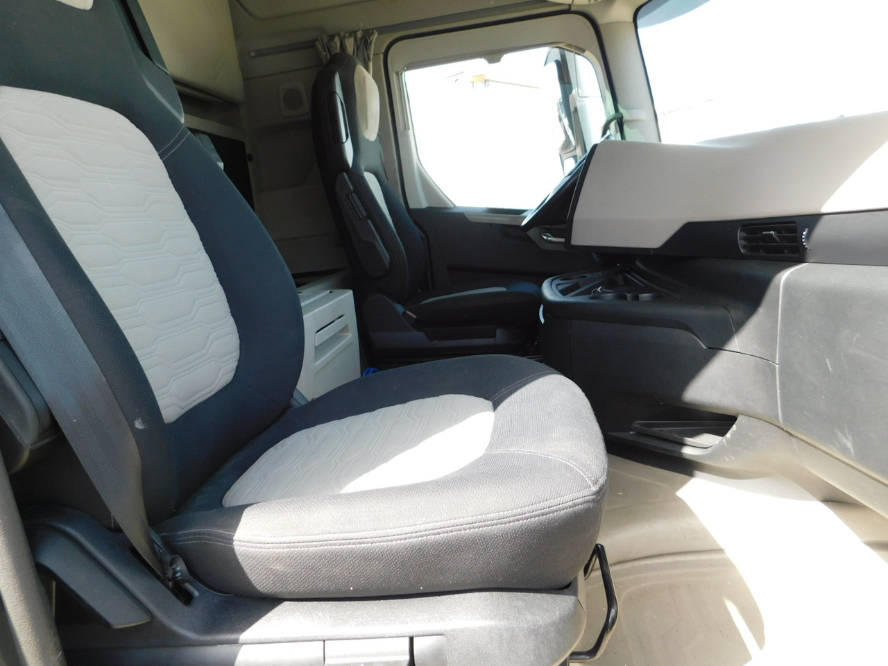 Ford F max chk1 - Tractor unit: picture 5 Ford F max chk1 - Tractor unit: picture 5