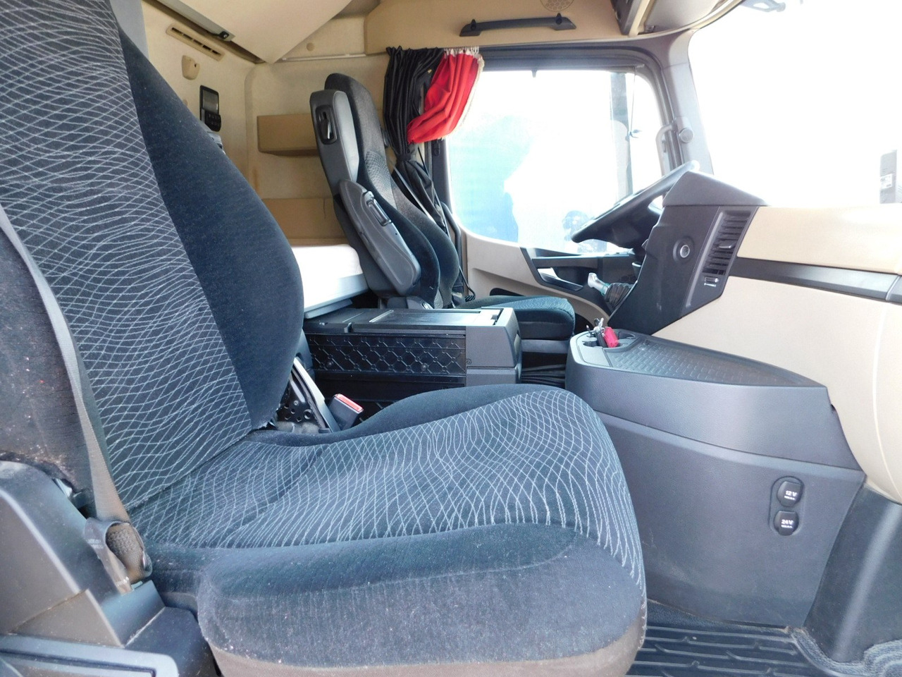 Mercedes Actros 1842 - Tractor unit: picture 5 Mercedes Actros 1842 - Tractor unit: picture 5