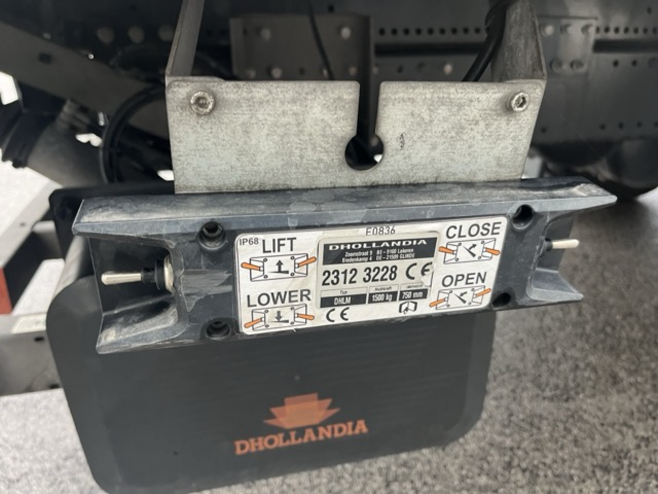 Box truck MAN TGL 12.250 4x2 BL CH Euro6 Klima AHK Luftfeder ZV: picture 7 Box truck MAN TGL 12.250 4x2 BL CH Euro6 Klima AHK Luftfeder ZV: picture 7