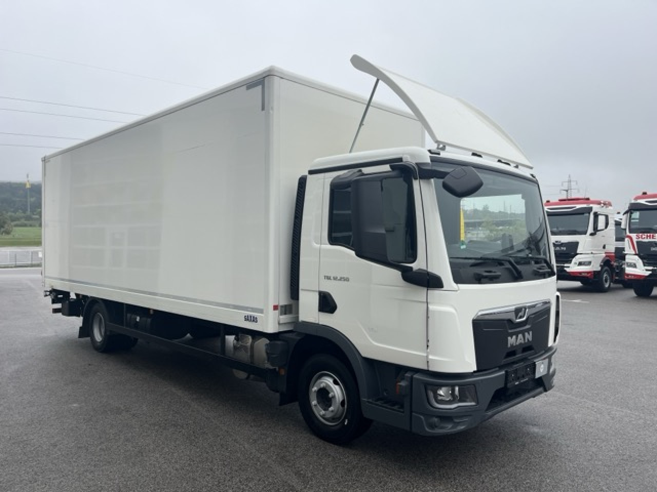 Box truck MAN TGL 12.250 4x2 BL CH Euro6 Klima AHK Luftfeder ZV: picture 8 Box truck MAN TGL 12.250 4x2 BL CH Euro6 Klima AHK Luftfeder ZV: picture 8