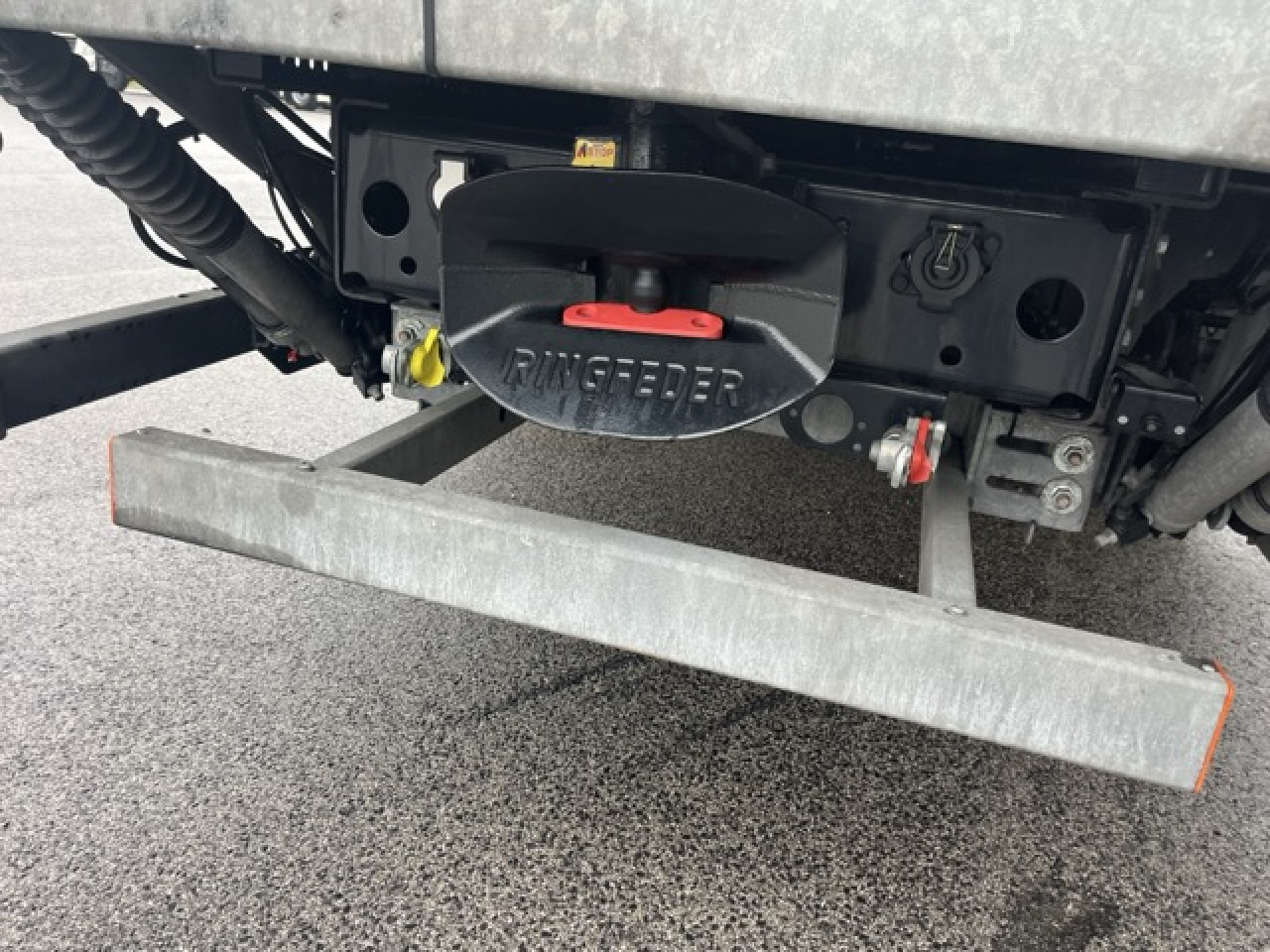 Box truck MAN TGL 12.250 4x2 BL CH Euro6 Klima AHK Luftfeder ZV: picture 6 Box truck MAN TGL 12.250 4x2 BL CH Euro6 Klima AHK Luftfeder ZV: picture 6