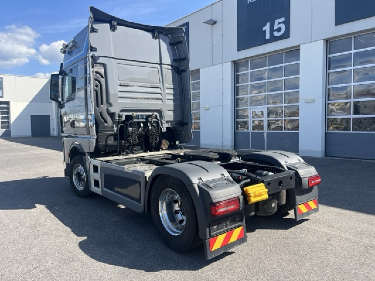 Tractor unit MAN TGX 18.510 4x2 BL-SA Euro6 Intarder Klima: picture 12