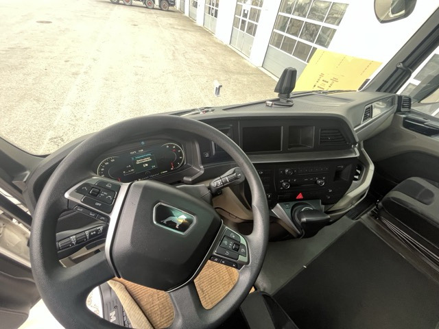 MAN TGX 18.510 4x2 LLS Euro6 Intarder Klima Luftfeder - Tractor unit: picture 2 MAN TGX 18.510 4x2 LLS Euro6 Intarder Klima Luftfeder - Tractor unit: picture 2