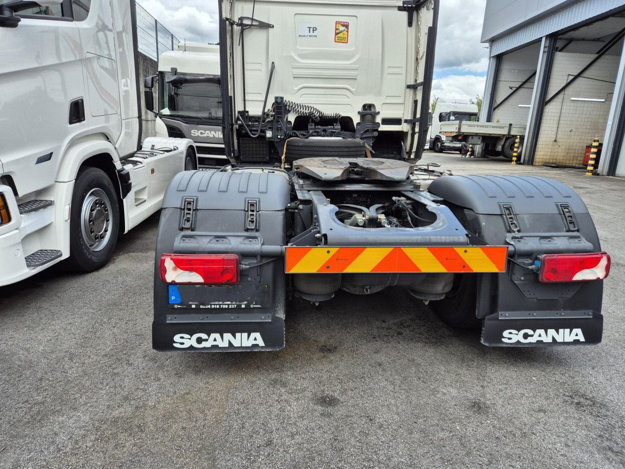 Scania R 450 - Tractor unit: picture 4 Scania R 450 - Tractor unit: picture 4