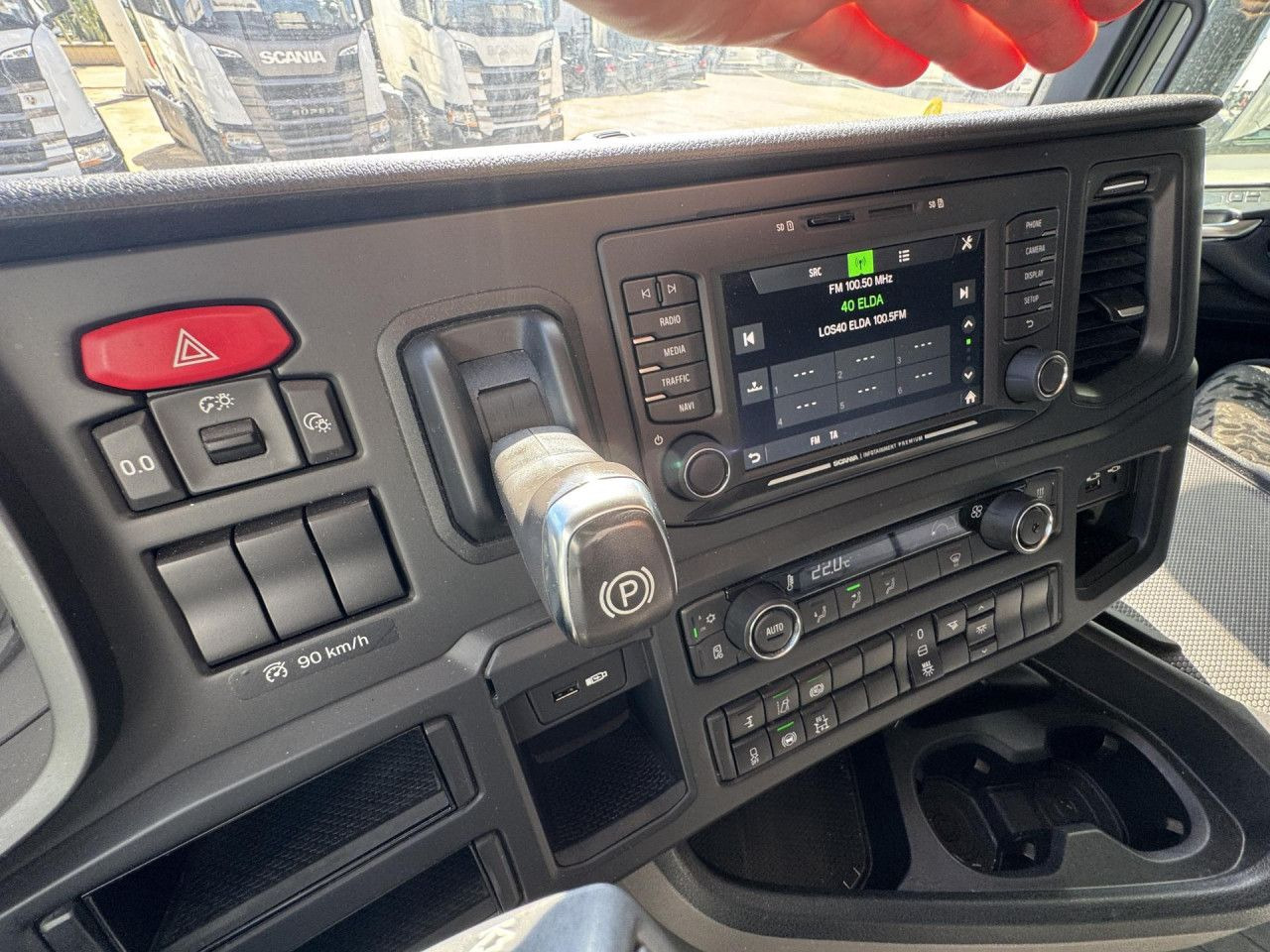 Tractor unit Scania S 500: picture 13